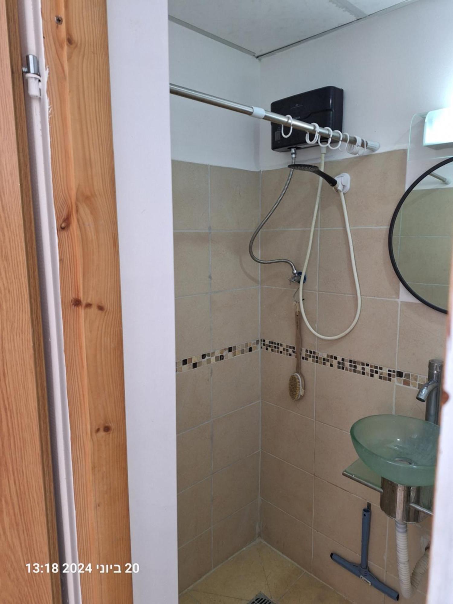 הבית הירוק Hotel Karmiel Ngoại thất bức ảnh